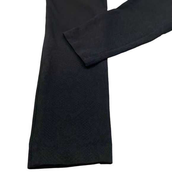 Alfani - Women’s Snake Print Ponte Pant | Sz 8P - Black/Blue - Picture 15 of 16